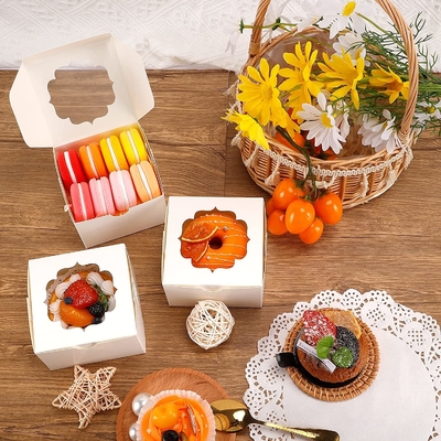 Cửa sổ hộp bánh tùy chỉnh màu trắng 4 inch cho bánh nướng nhỏ Kẹo sô cô la Dâu tây